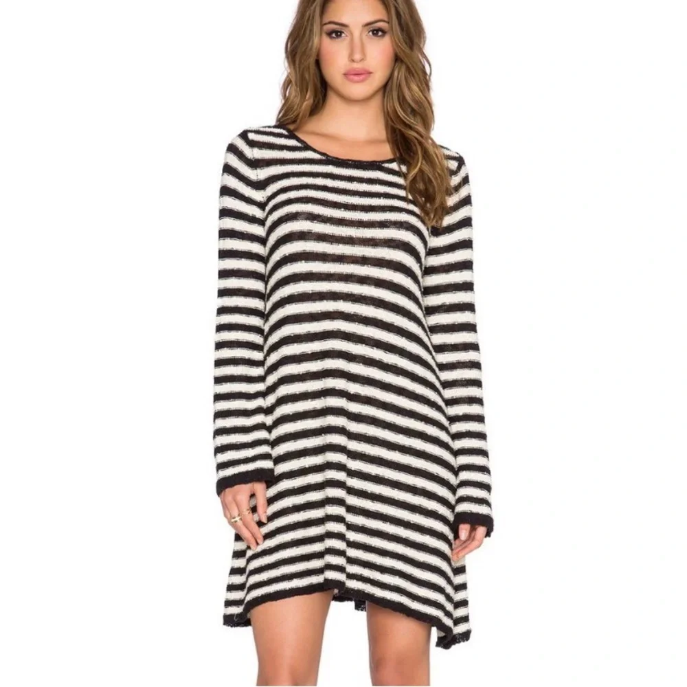 Free People nob textured knit long sleeved midi dress